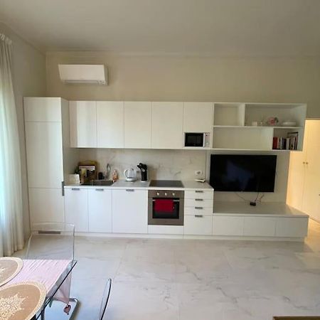 Appartamento Aporti Milano Esterno foto